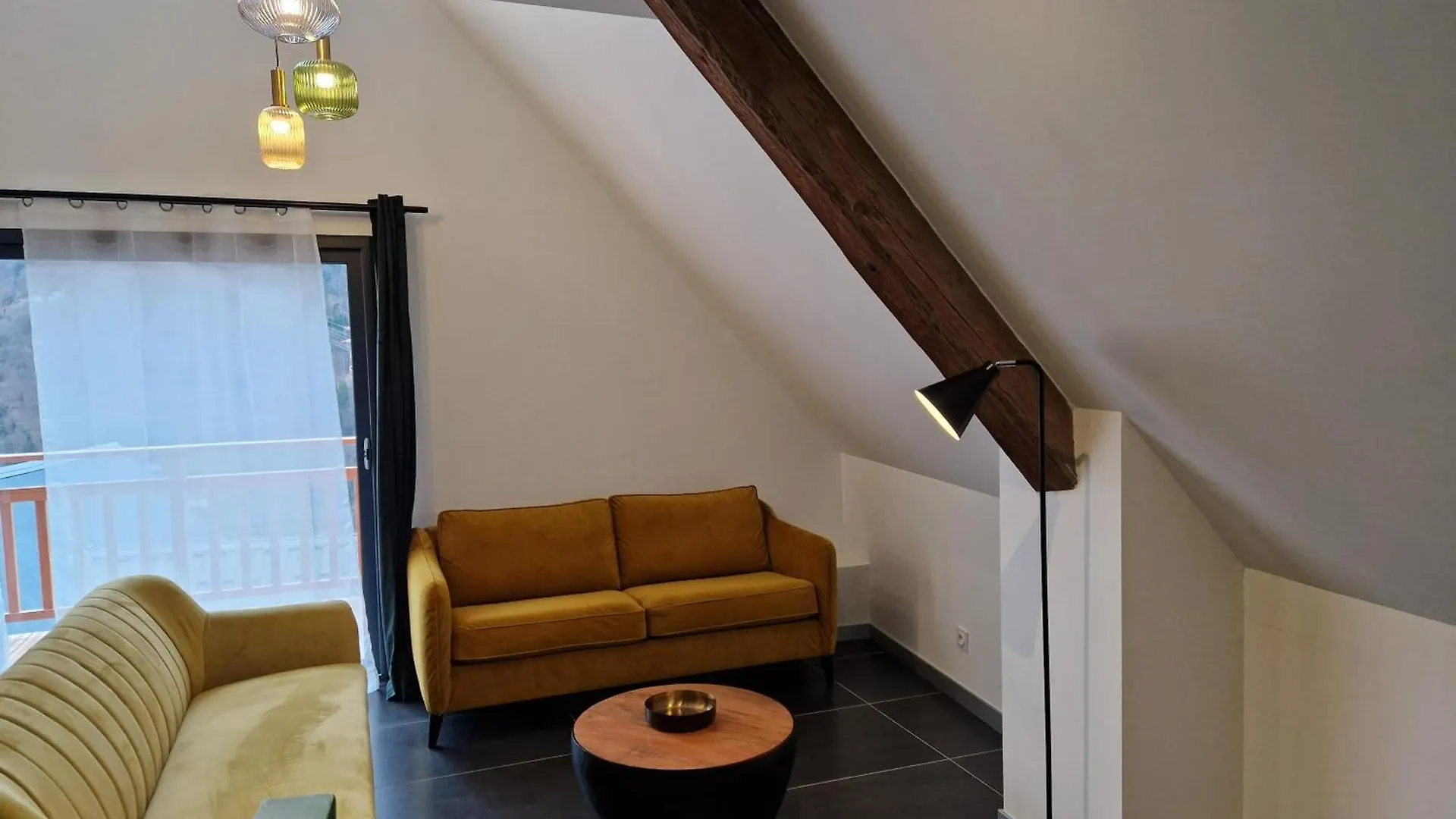 Chalet Cote Cour A 10 Min De La Station Oz