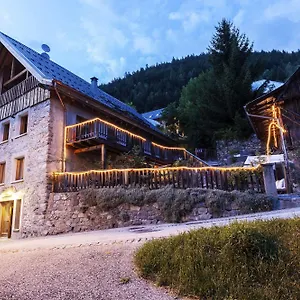 Hotel Chalet Lingayoni, Oz